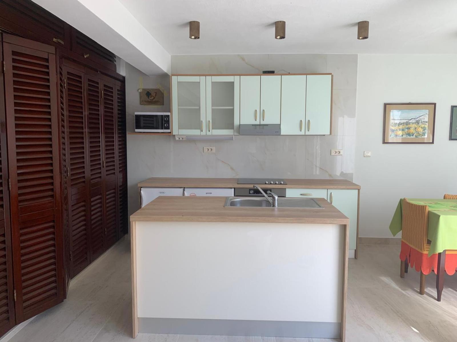 Rozita Seaside Relax Apartments Podgora Eksteriør bilde