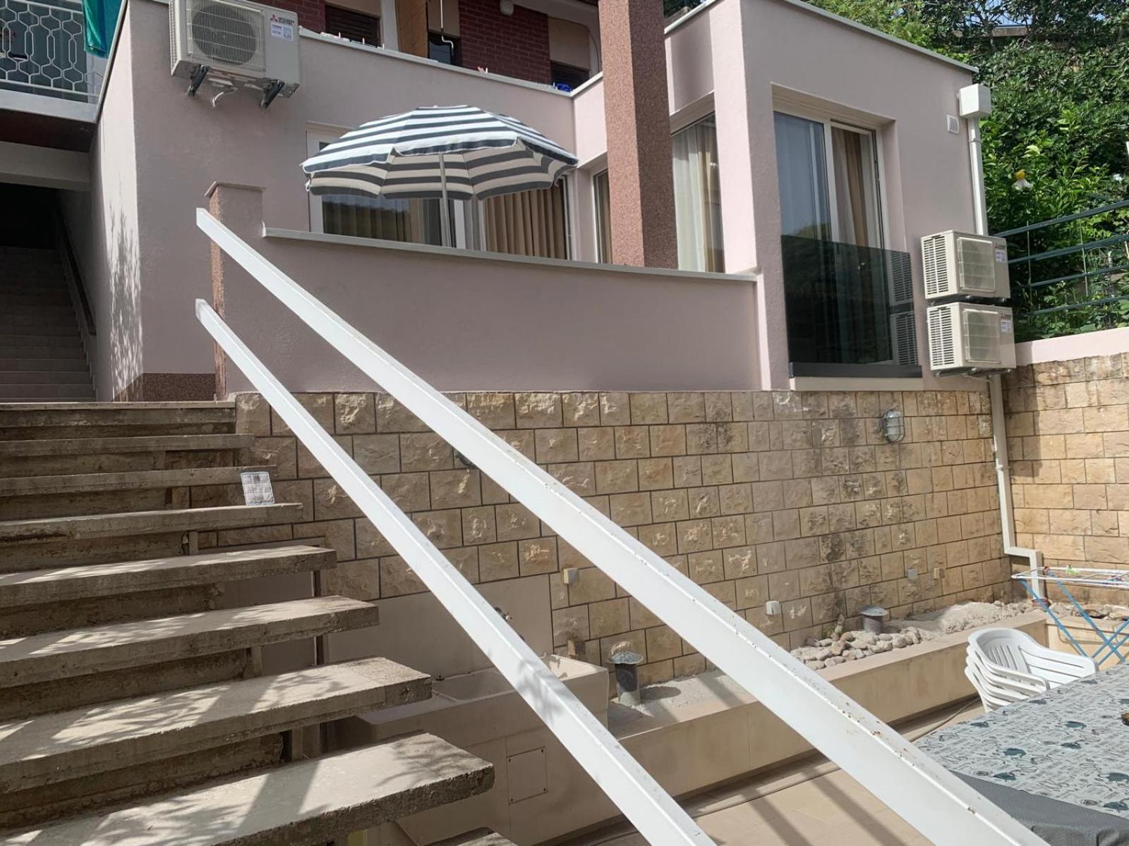 Rozita Seaside Relax Apartments Podgora Eksteriør bilde
